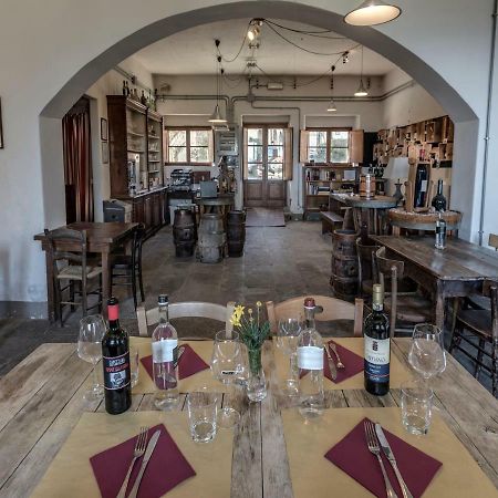 Tenuta Di Capezzana Bed & Breakfast Seano Bagian luar foto