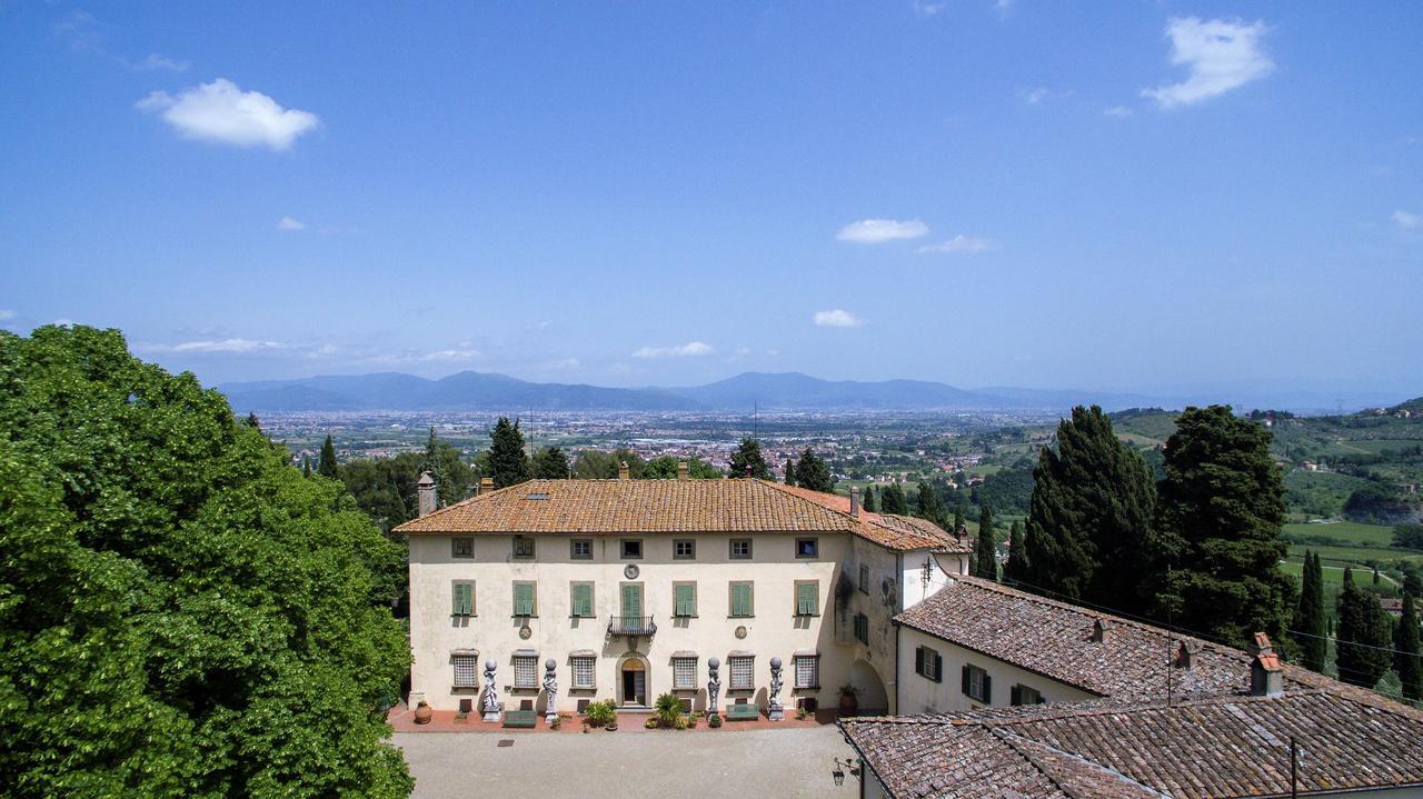 Tenuta Di Capezzana Bed & Breakfast Seano Bagian luar foto
