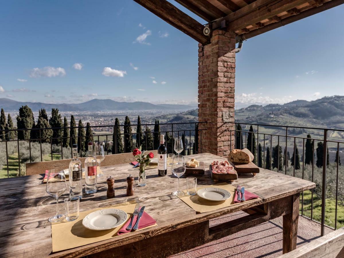 Tenuta Di Capezzana Bed & Breakfast Seano Bagian luar foto