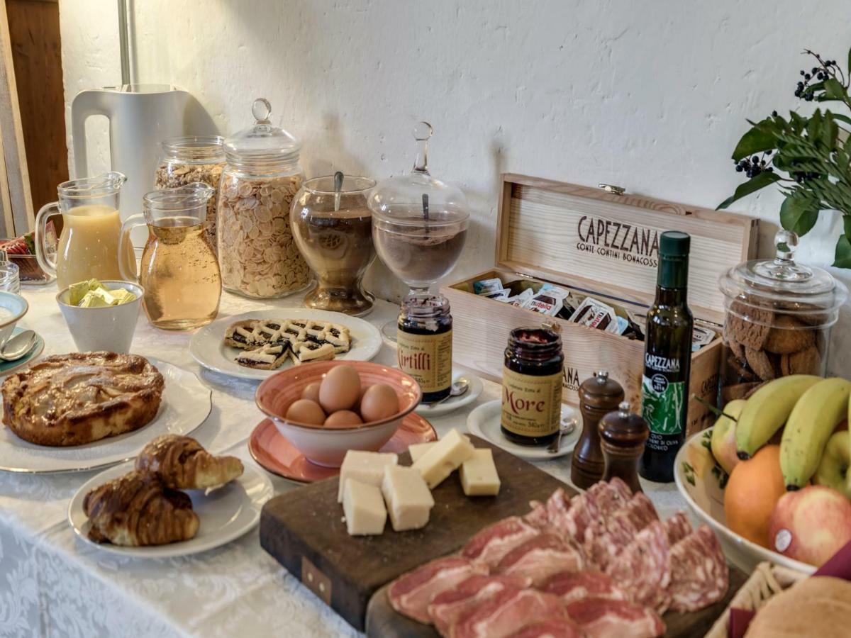 Tenuta Di Capezzana Bed & Breakfast Seano Bagian luar foto