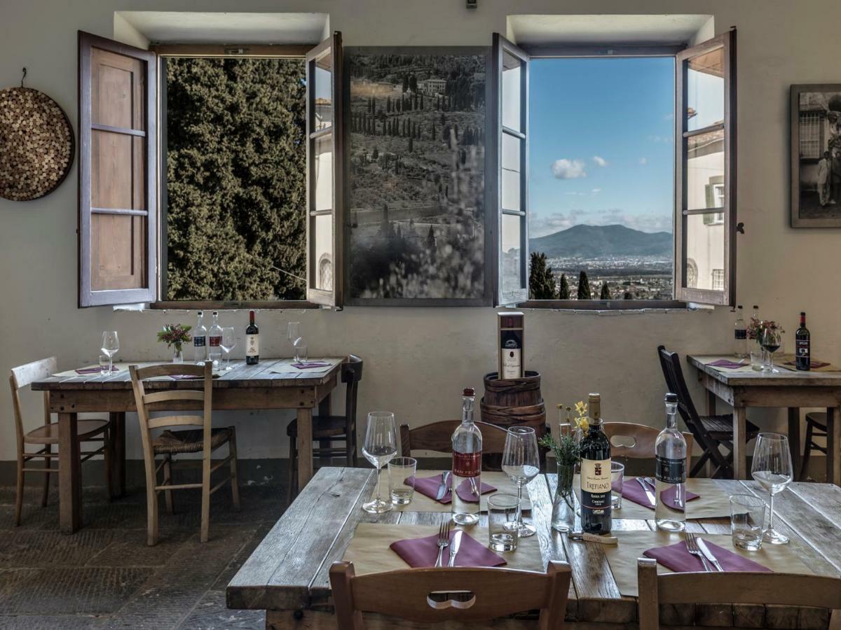Tenuta Di Capezzana Bed & Breakfast Seano Bagian luar foto