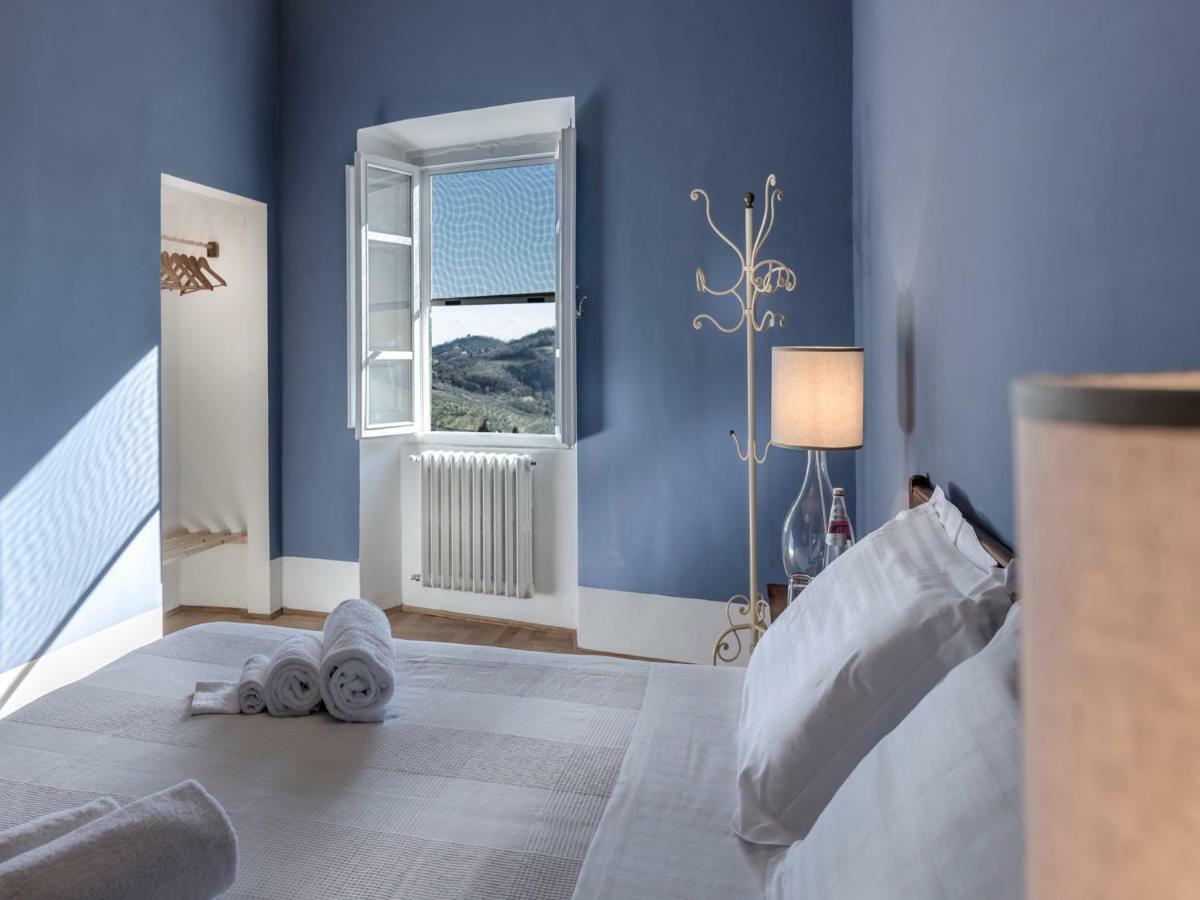 Tenuta Di Capezzana Bed & Breakfast Seano Bagian luar foto